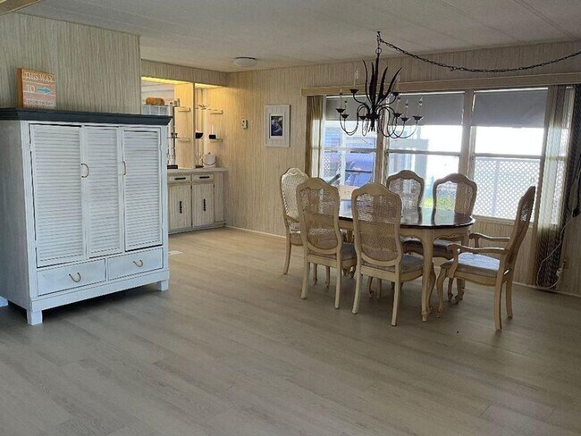 Building Photo - Annual Rental in Hobe Sound