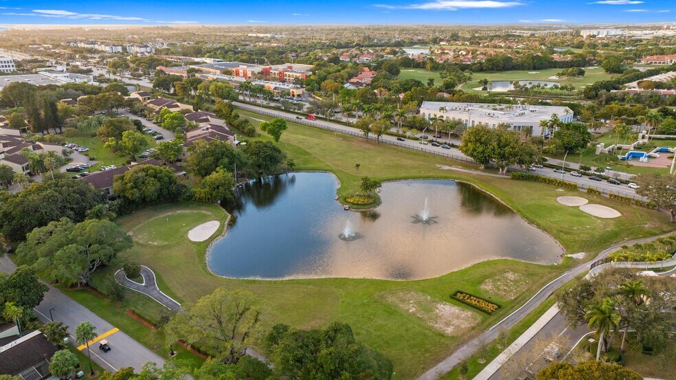 Building Photo - 9809 Costa del Sol Blvd
