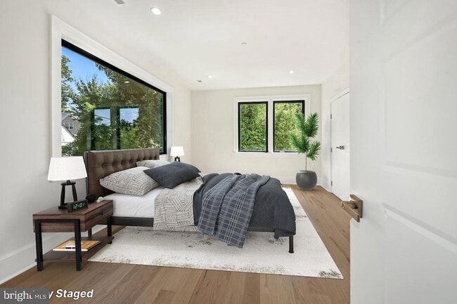 Building Photo - 5805 Massachusetts Ave