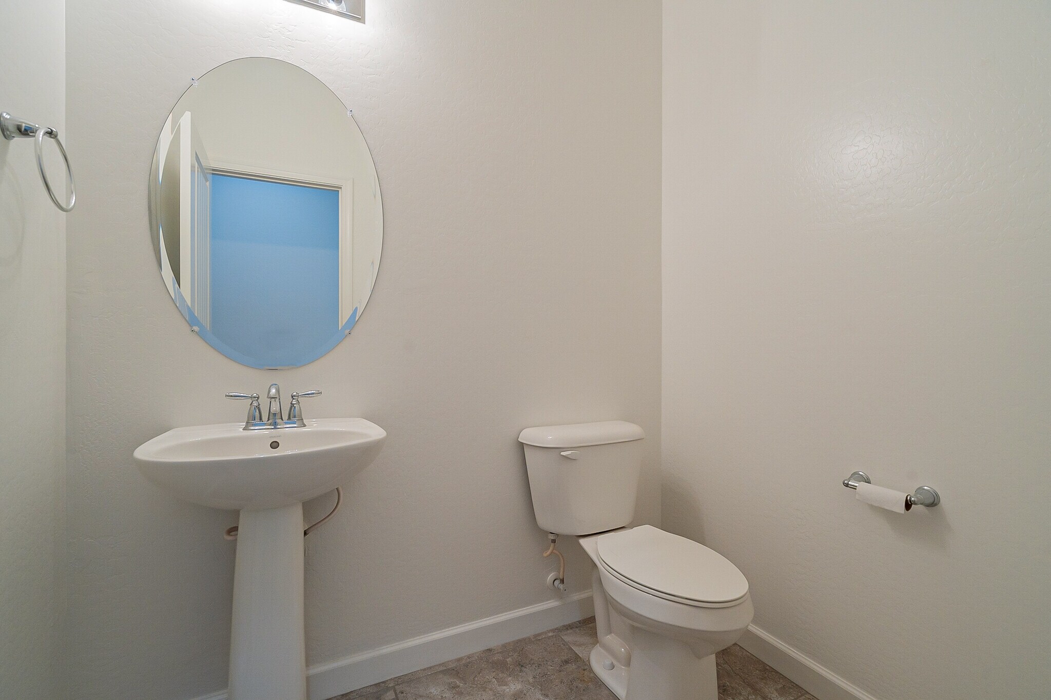 Building Photo - 15877 W Mauna Loa Ln
