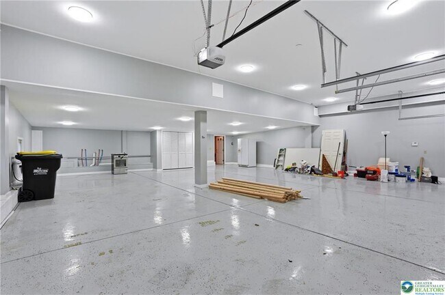 Building Photo - 6271 Batman Rd