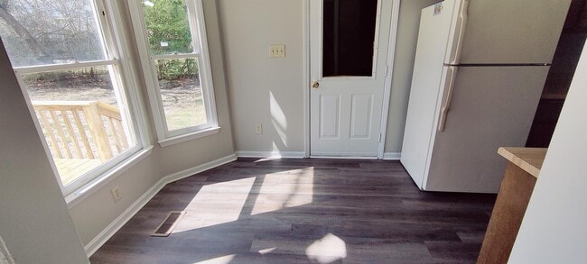 Building Photo - 4501 Plainview Ct