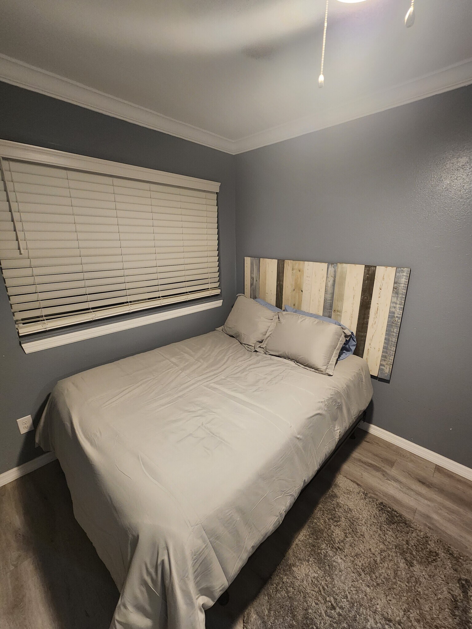 Building Photo - 1002 Brothers Ave.