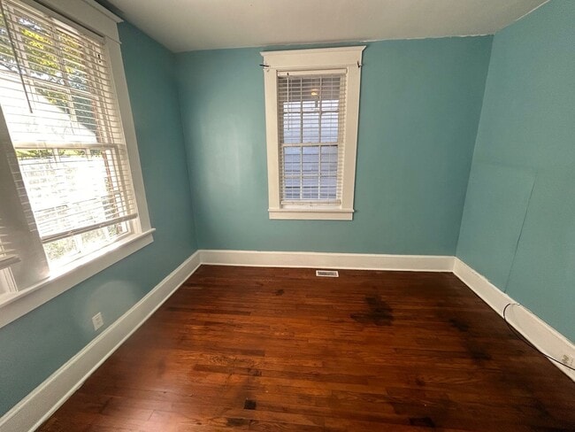 Building Photo - 2427 Sulton St