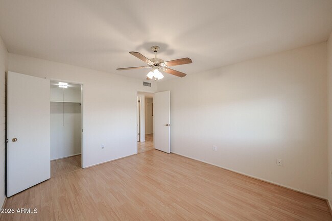 Building Photo - 9821 N 110th Ave