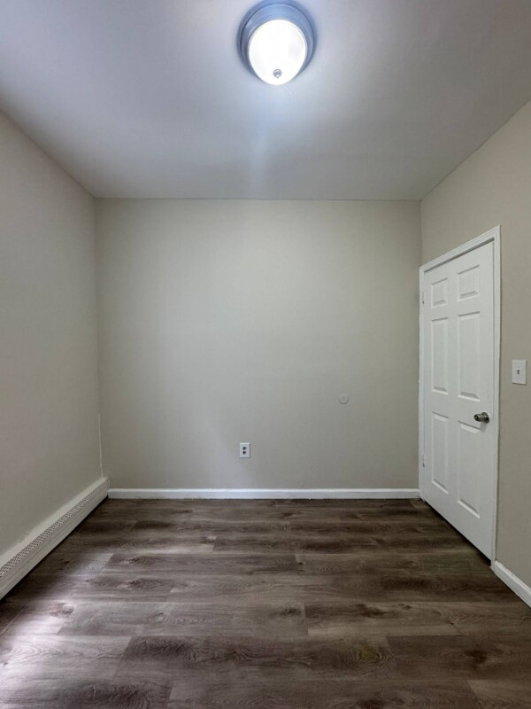 Building Photo - 426 S 17th St