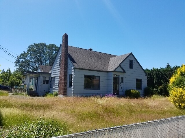 Building Photo - 6402 Alfaretta St SW