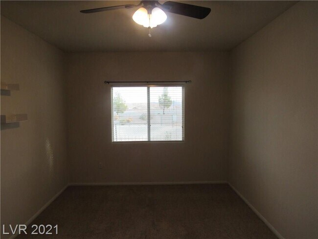 Building Photo - 855 N Stephanie St