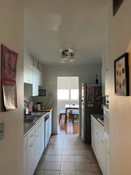 upgraded kitchen with newer appliances - 6301 North Sheridan Road