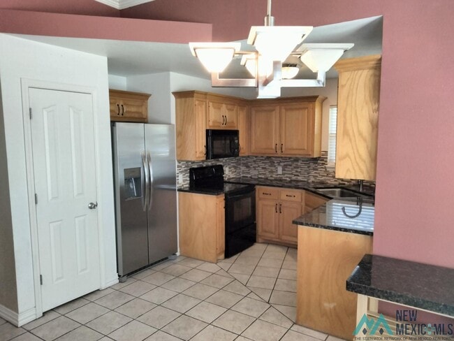 Building Photo - 3845 Benjamin Davis Dr