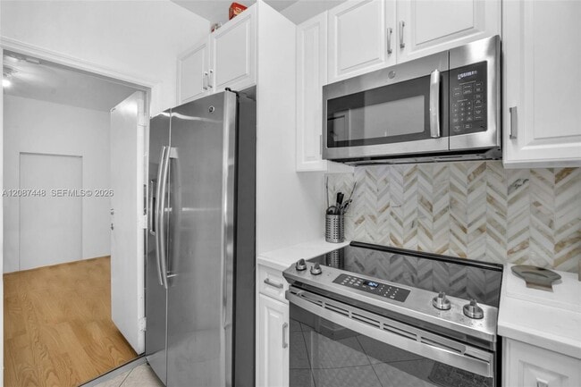 Building Photo - 16910 SW 39th Ct