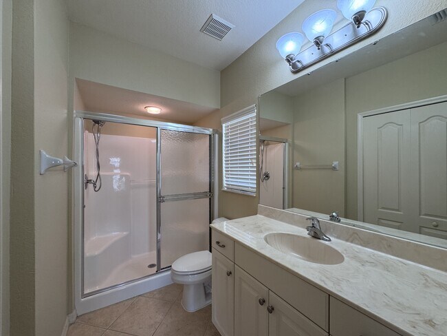 Building Photo - 200 Mirabella Cir