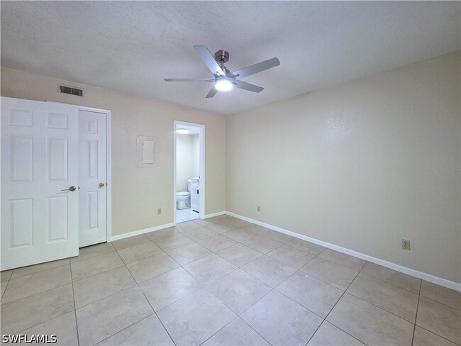 Building Photo - 4621 Bayshore Dr