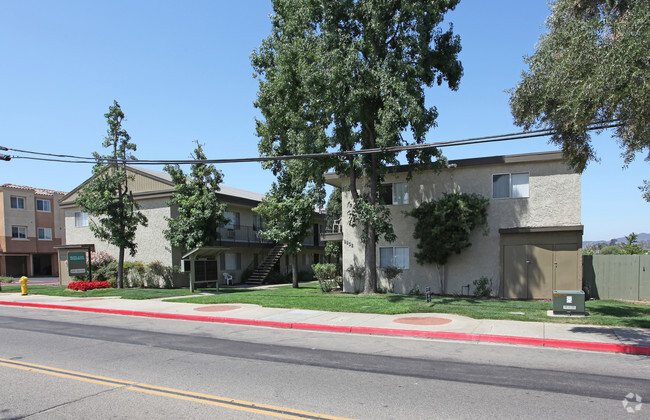 Building Photo - Olive Lane Apartments