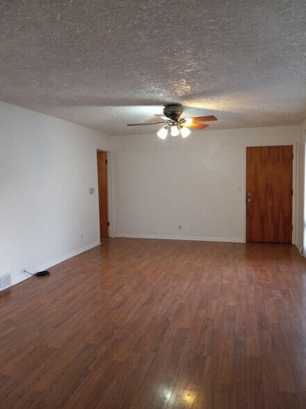 Building Photo - 1821 13th Ave