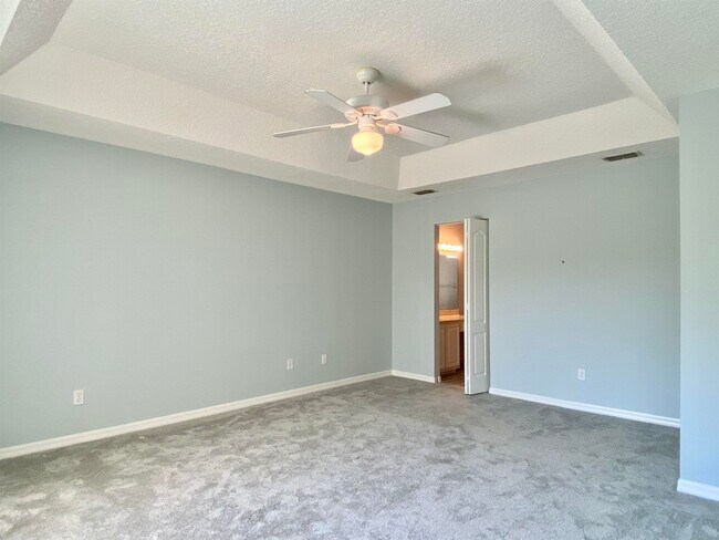Building Photo - 524 Peninsula Ct