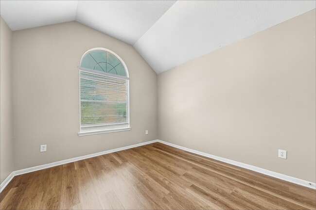 Building Photo - 15311 Forest Creek Farms Dr