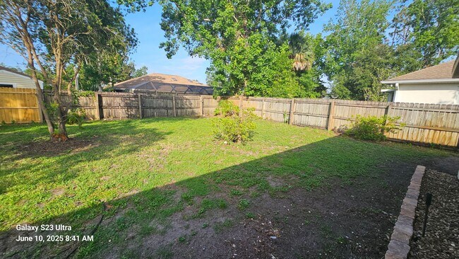 Building Photo - Charming 3 Bedroom, 2 Bath, 2 Car Garage H...