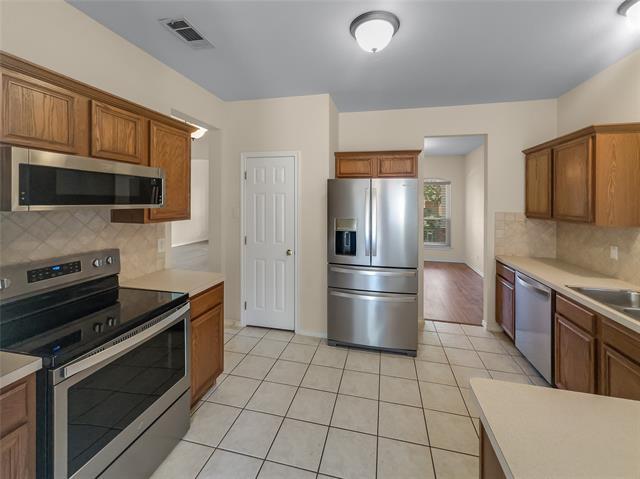 Building Photo - 617 Gentry Ln