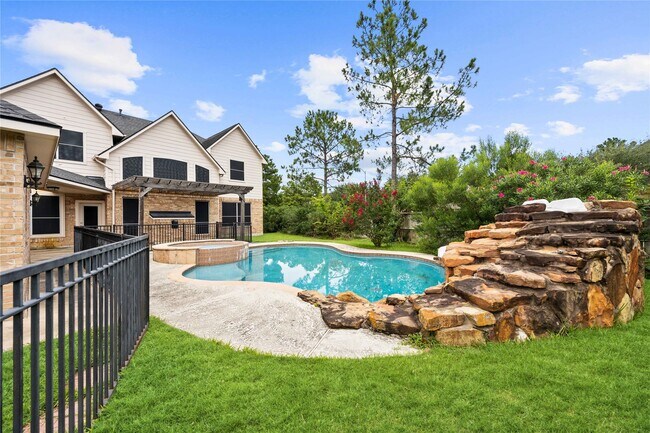 Primary Photo - 10311 Pitcataway Dr