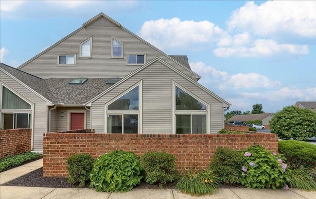Building Photo - 2 Bedroom 2 Bathroom in Waverly Woods Harr...