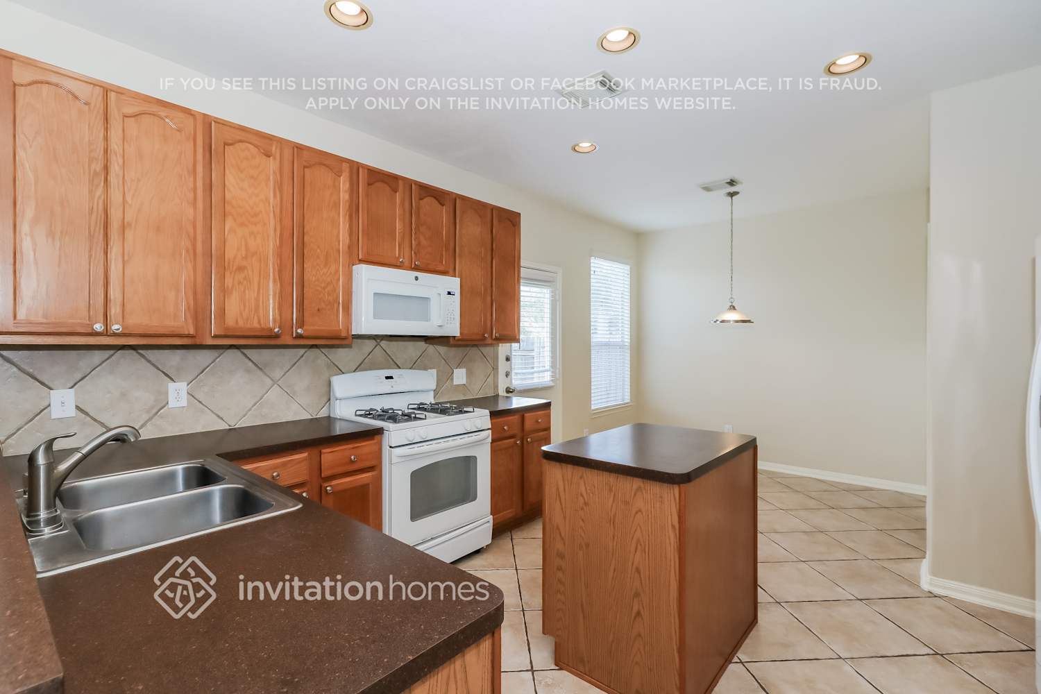 Building Photo - 24514 Kestrel View