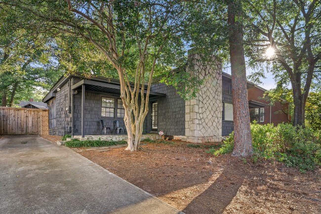 Building Photo - 476 Milledge Cir