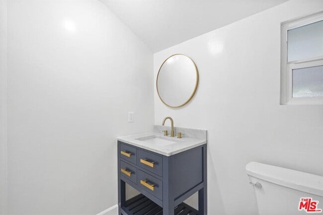 Building Photo - 1455 E Elizabeth St