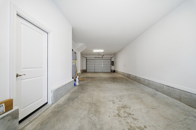 Building Photo - 4106 Pleasant Ave