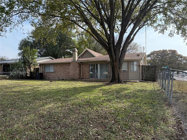 Building Photo - 250 N Bryan Cir