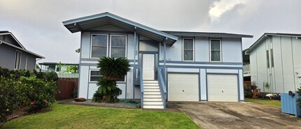 Building Photo - Mililani Town - Modern and spacious Four Bedroom with Bonus Rooms, upper deck and covered lanai. ...