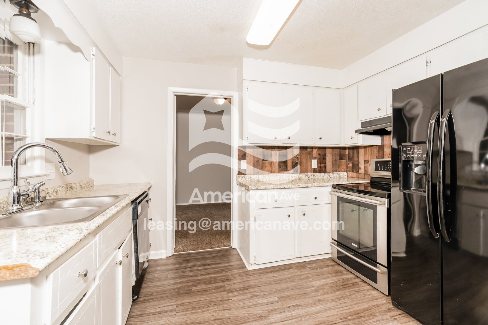 Building Photo - 404 Laurie Ln