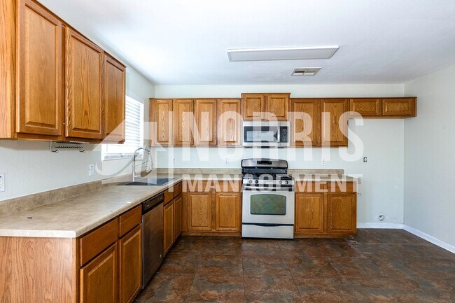 Building Photo - Two Story Home For Rent Available Now!