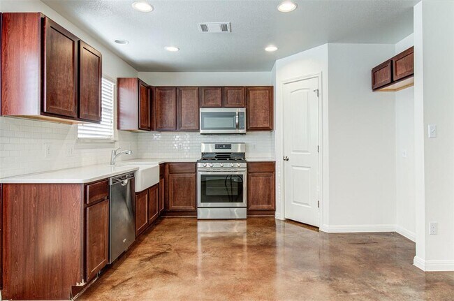 Building Photo - 4527 Graceful Ln