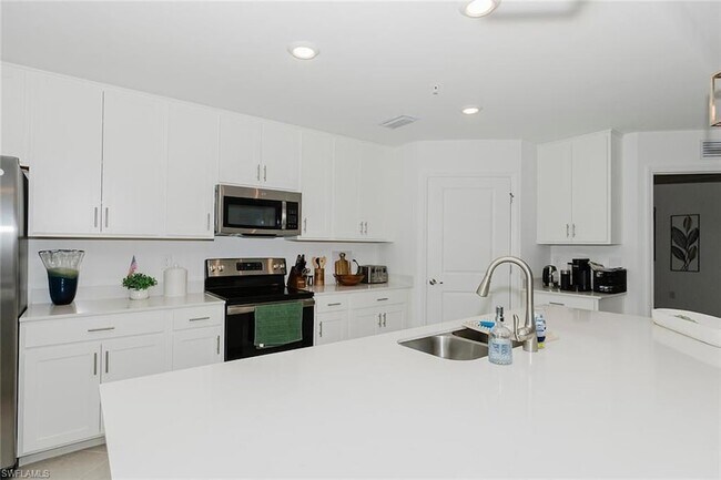 Building Photo - 5433 Double Eagle Cir