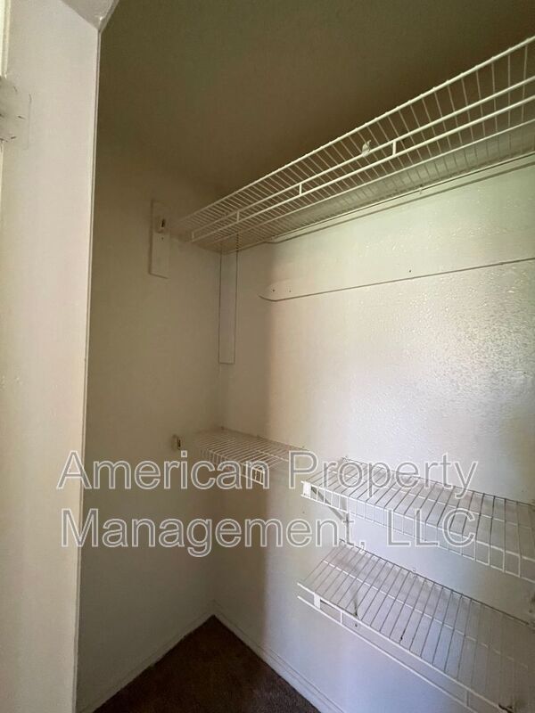 Building Photo - 11841 E 36th St