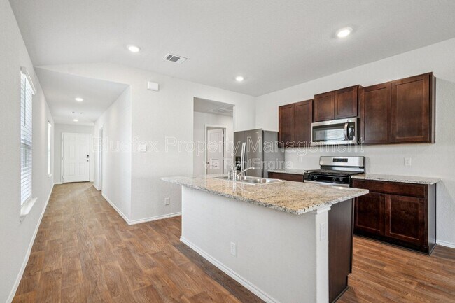 Building Photo - 15419 Puffins