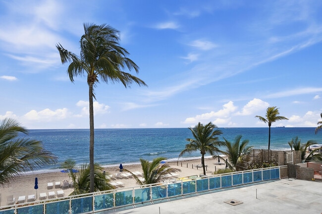 Building Photo - 3900 Galt Ocean Dr