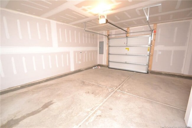 Building Photo - 1860 Woodall Crest Dr