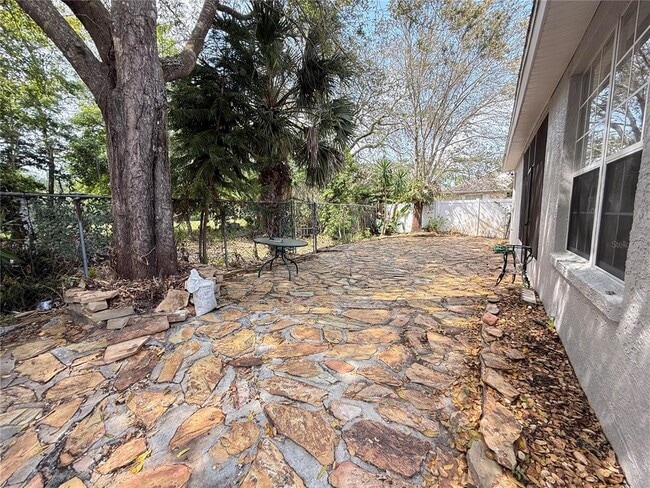 Building Photo - 1160 Cherry Valley Way