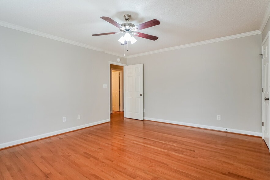 Building Photo - 3208 Leebrook Rd