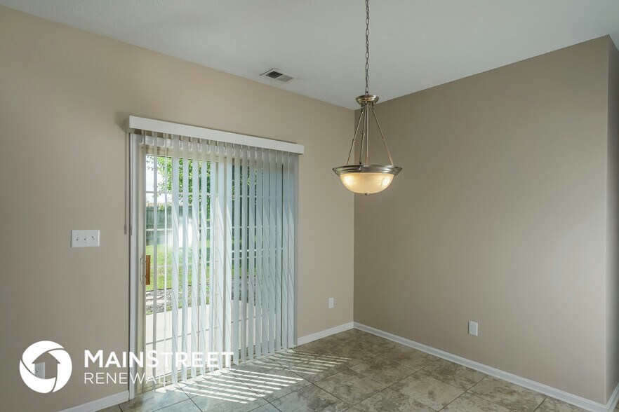 Building Photo - 104 Spring Leaf Ct