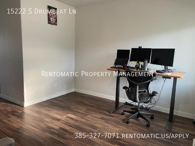Building Photo - 15222 Drumbeat Ln