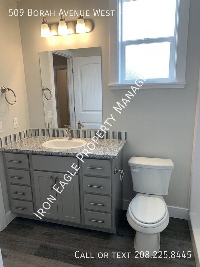 Building Photo - 509 Borah Ave W