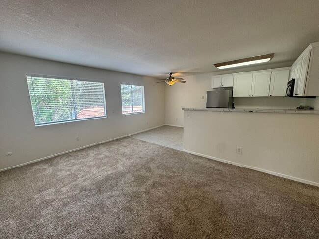 Building Photo - 2616 Alpine Blvd