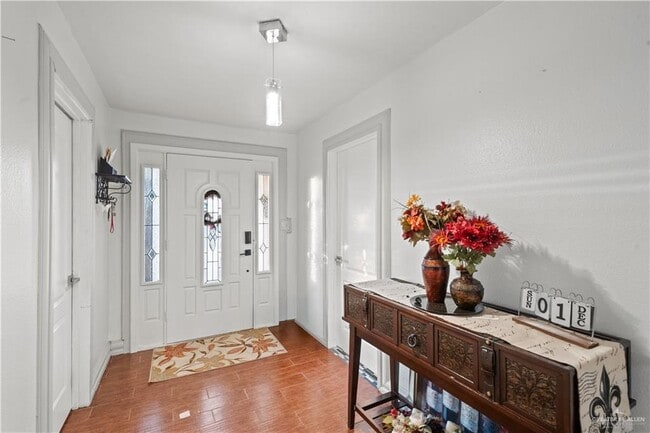 Building Photo - 21 8th