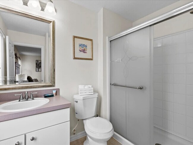 Building Photo - 113 Pompano Beach Dr