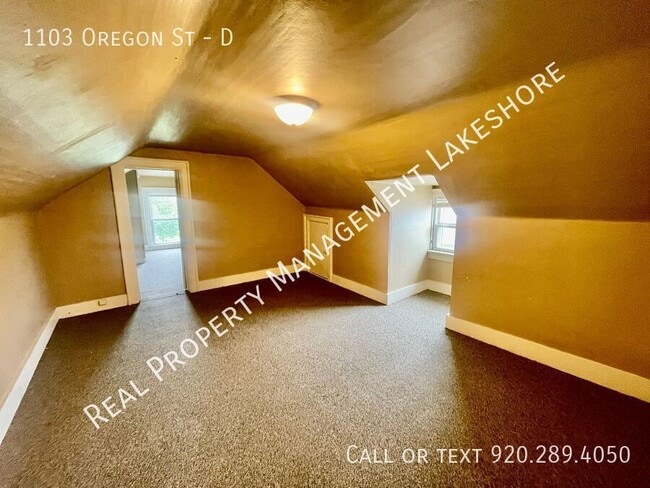 Building Photo - 1103 Oregon St