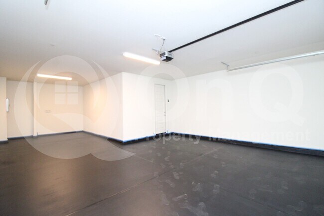 Building Photo - 13769 W Forest Pleasant Pl