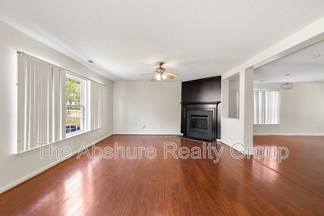 Building Photo - 6571 Guard Hill Dr